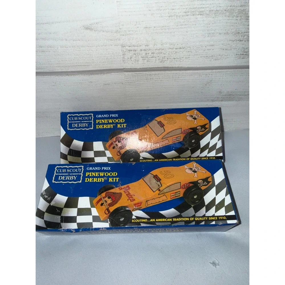 Lot of 2 Boy‎ Scouts of America BSA Pinewood Derby Car Kits Official 17006 New